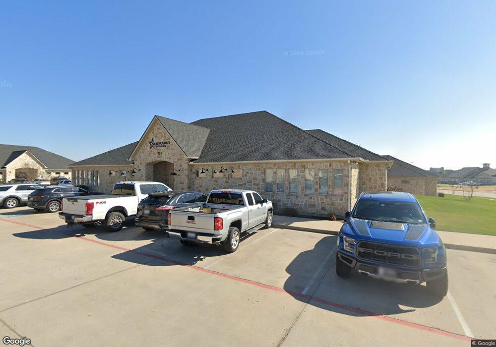 945 Hilltop Dr, Weatherford, TX 76086 - photo 1