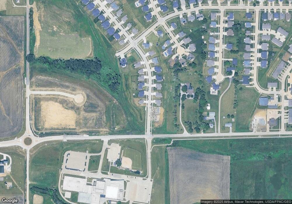 202 Dawson Dr, West Branch, IA 52358 - photo 1