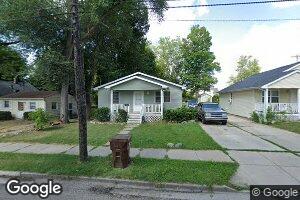 906 Leslie St, Lansing, MI 48912