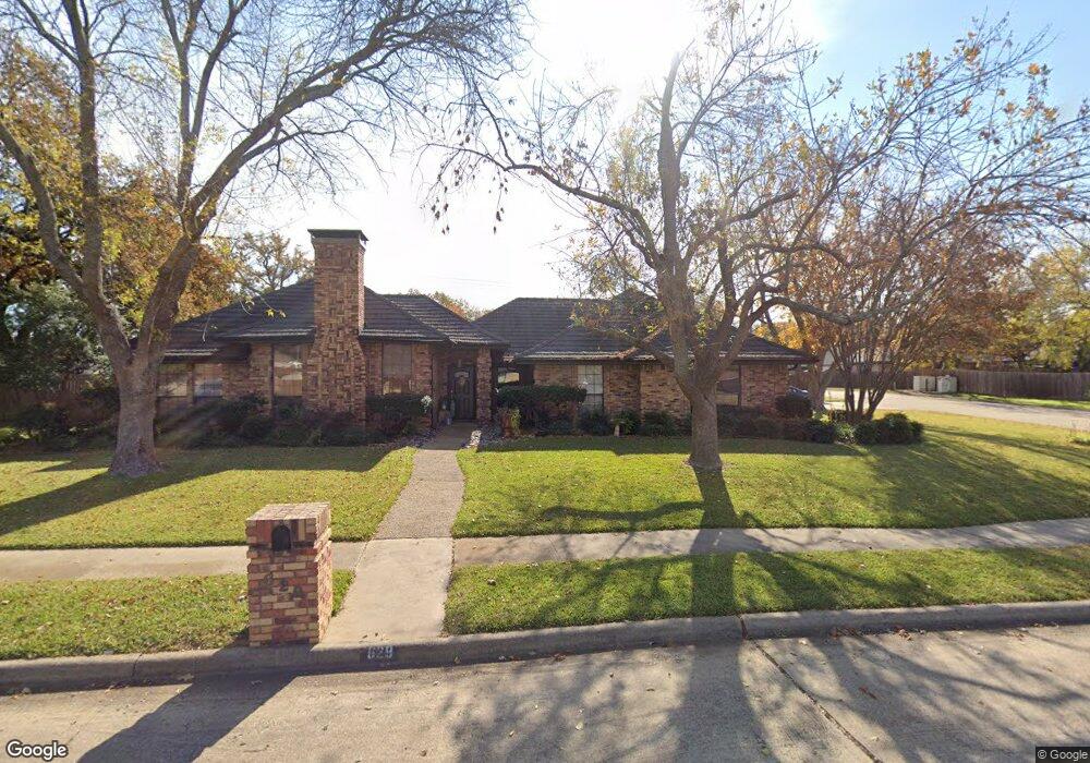 629 Evergreen Dr, Hurst, TX 76054 - photo 1