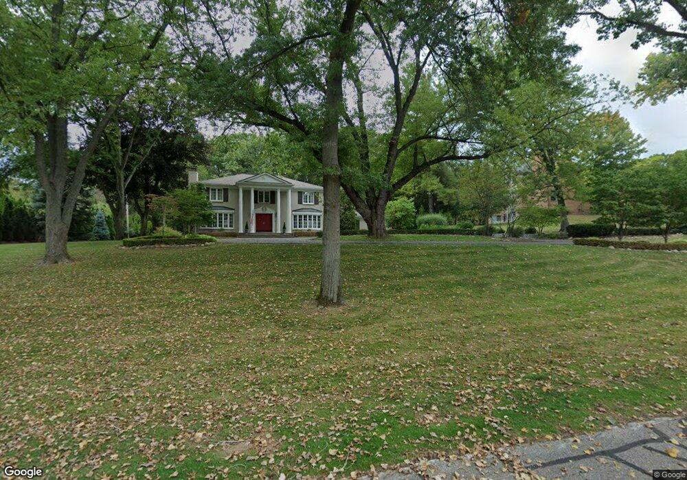 5170 Clarendon Crest St, Bloomfield Hills, MI 48302 - photo 1