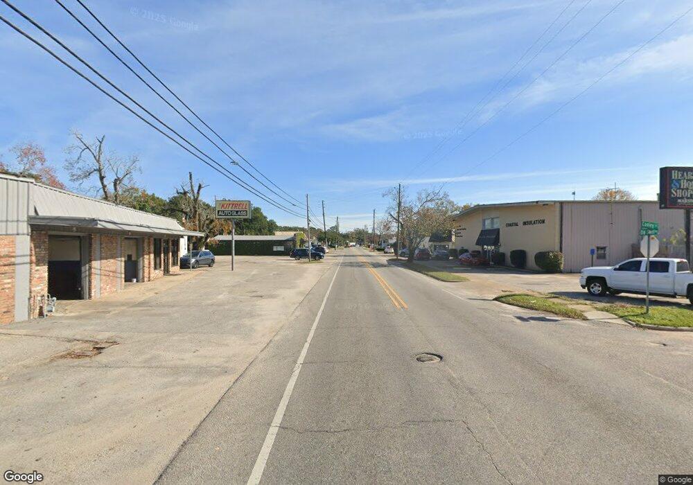 52 Old Shell Rd, Mobile, AL 36607 - photo 1