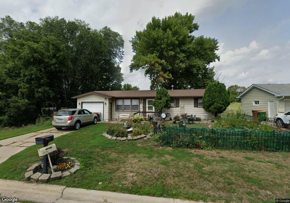 1204 Janson St, Albert Lea, MN 56007 - photo 1