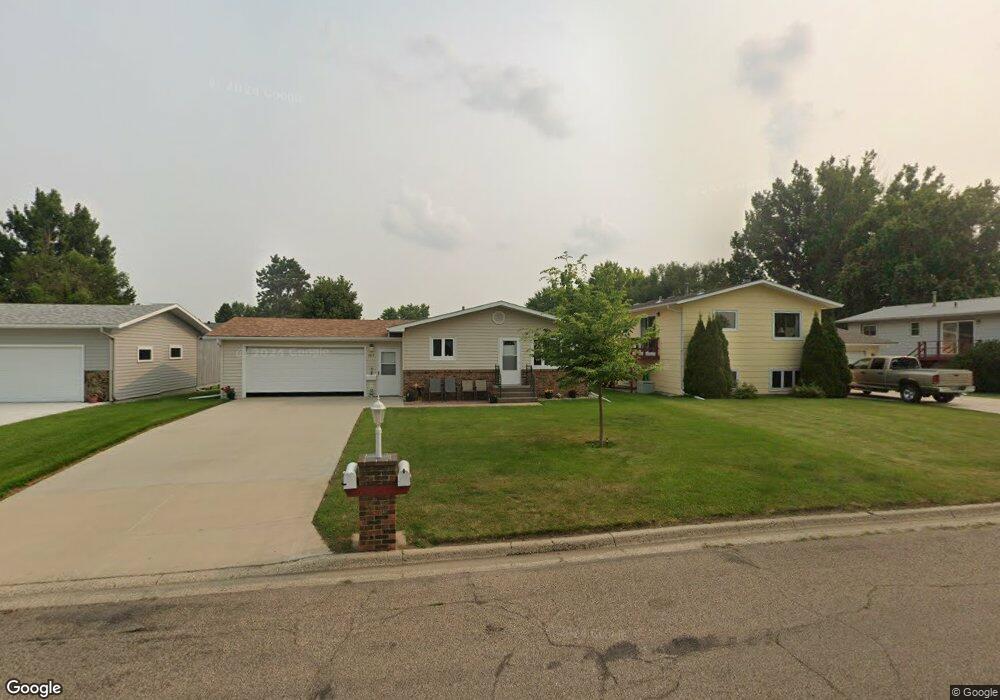 1417 15th St SW, Jamestown, ND 58401 - photo 1