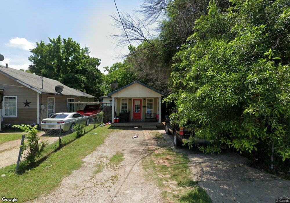 1101 1/2 N Dallas St, Ennis, TX 75119 - photo 1