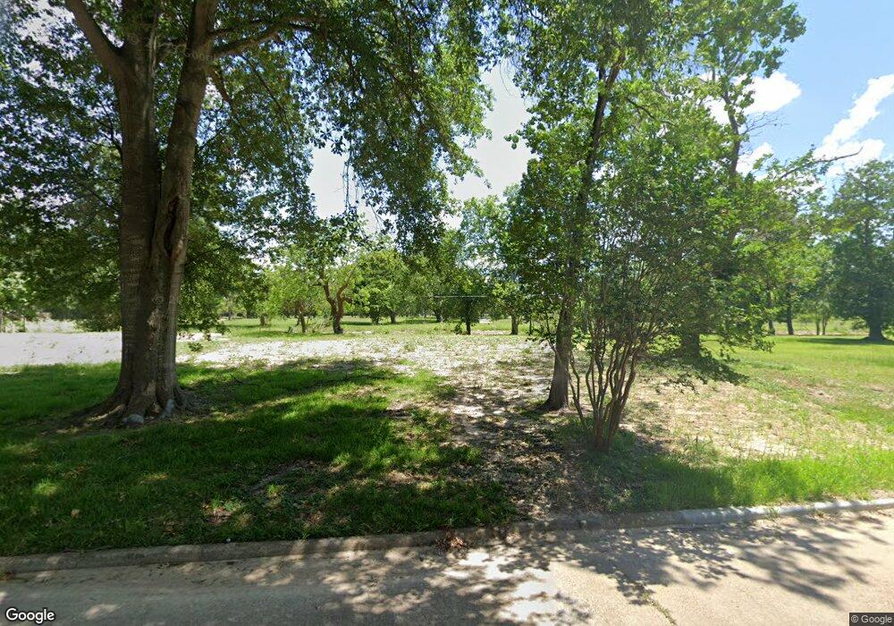 4123 Cherry Oak Cir, Houston, TX 77088 - photo 1