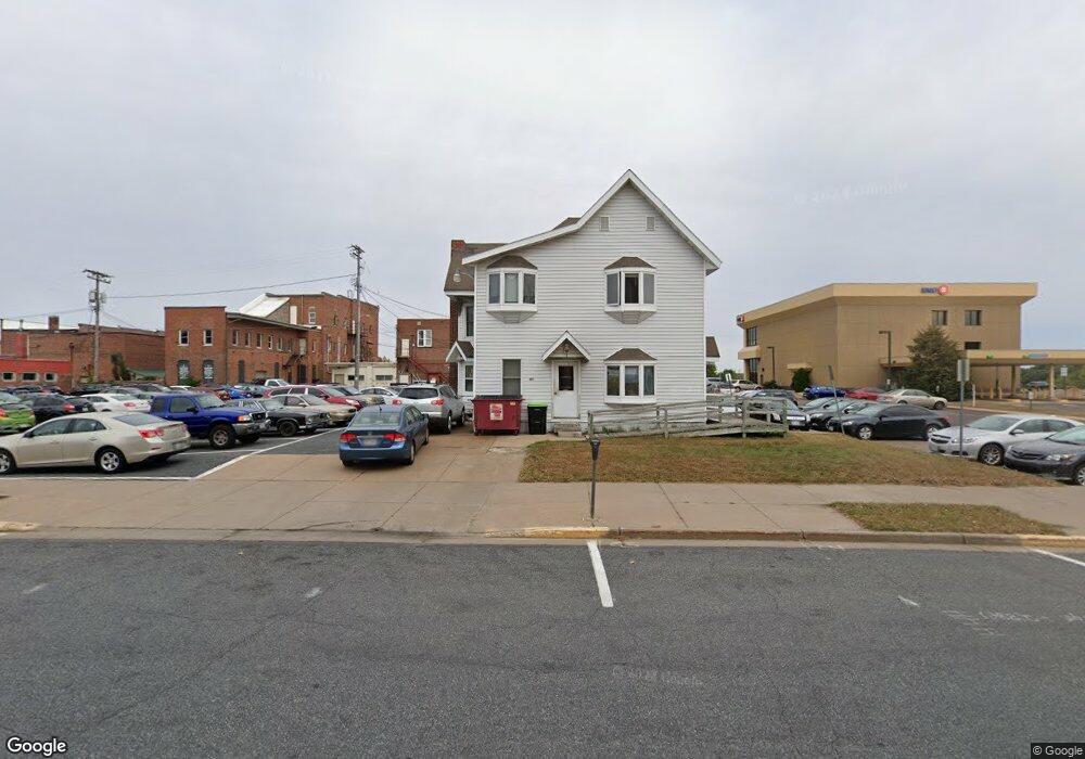 421 Wilson Ave unit 5, Menomonie, WI 54751 - photo 1