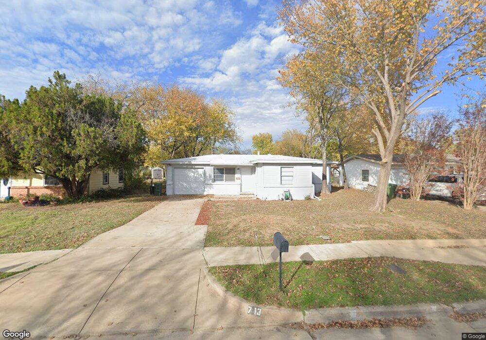 713 Greenway Dr, Hurst, TX 76053 - photo 1