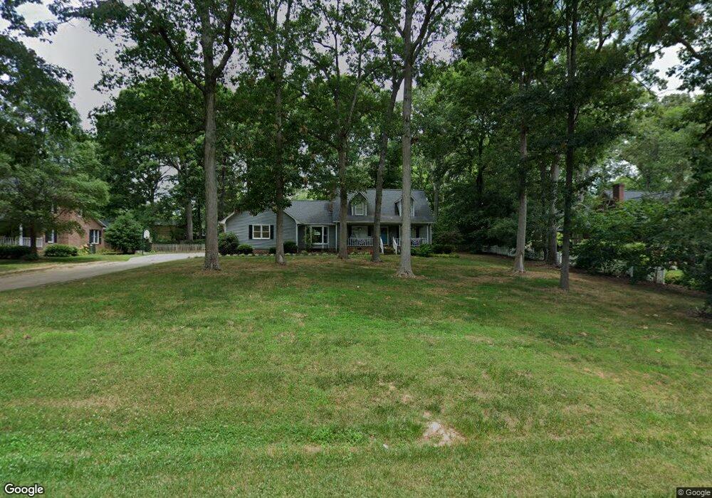 305 Walnut Dr, Asheboro, NC 27205 - photo 1