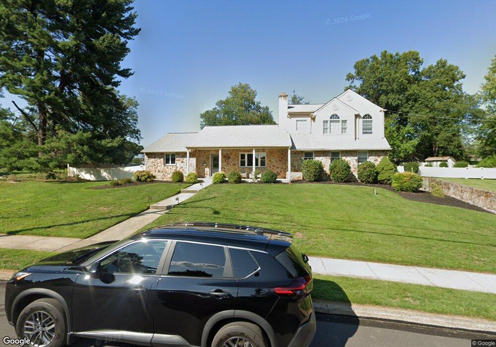 7 Kenny Cir, Broomall, PA 19008 - photo 1