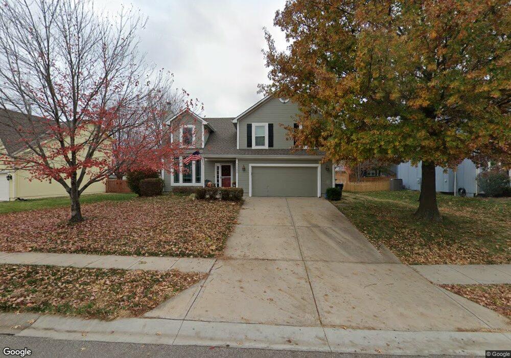 5839 Meadowlark Dr, Shawnee, KS 66226 - photo 1