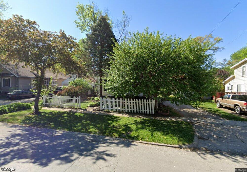 3306 Center St, Des Moines, IA 50312 - photo 1