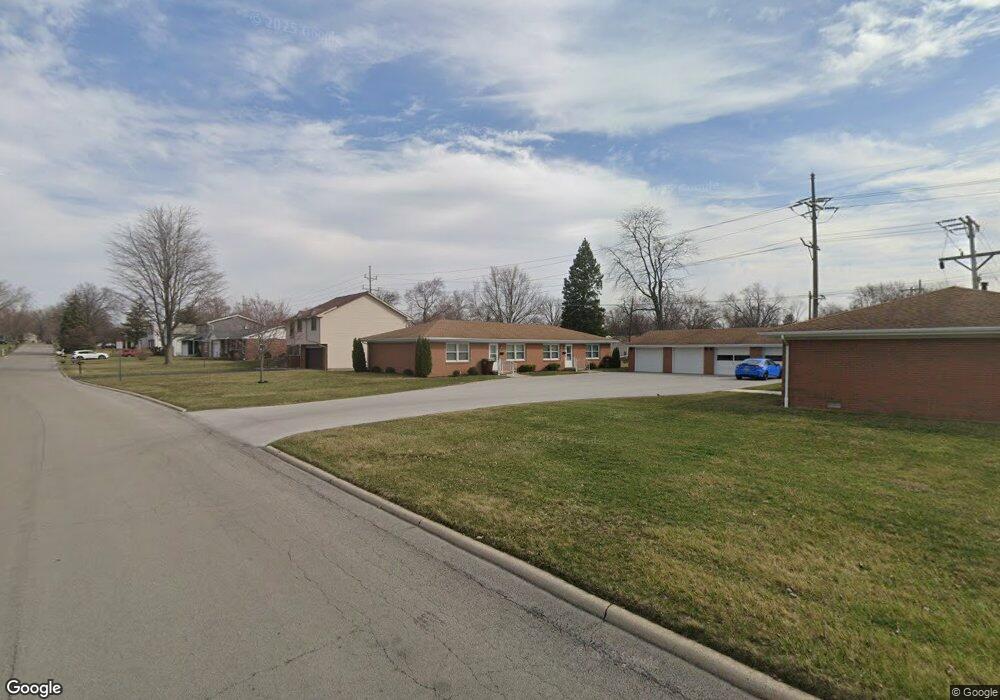 2215 Northtowne Dr, Findlay, OH 45840 - photo 1