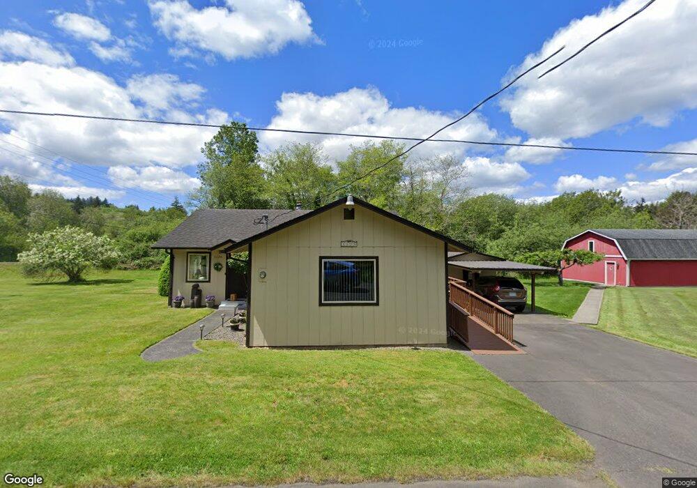 1120 Ludington Ave, Raymond, WA 98577 - photo 1