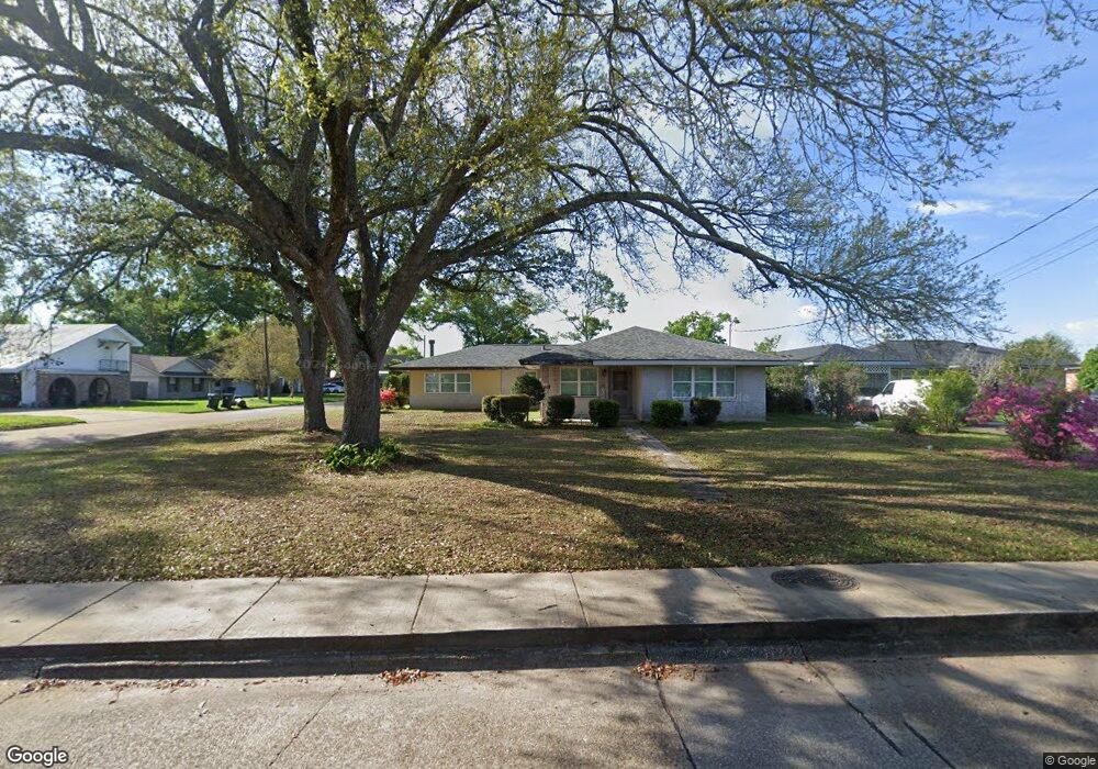 603 W Lagrange St, Lake Charles, LA 70605 - photo 1