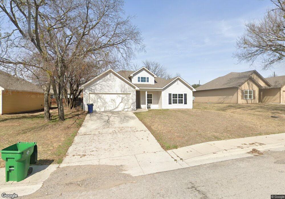 304 W Collins St, Decatur, TX 76234 - photo 1