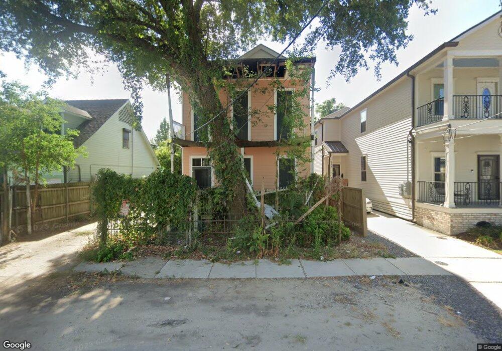 924 N Rocheblave St, New Orleans, LA 70119 - photo 1