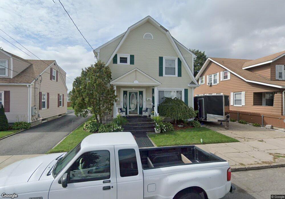 107 Hatfield St, Pawtucket, RI 02861 - photo 1