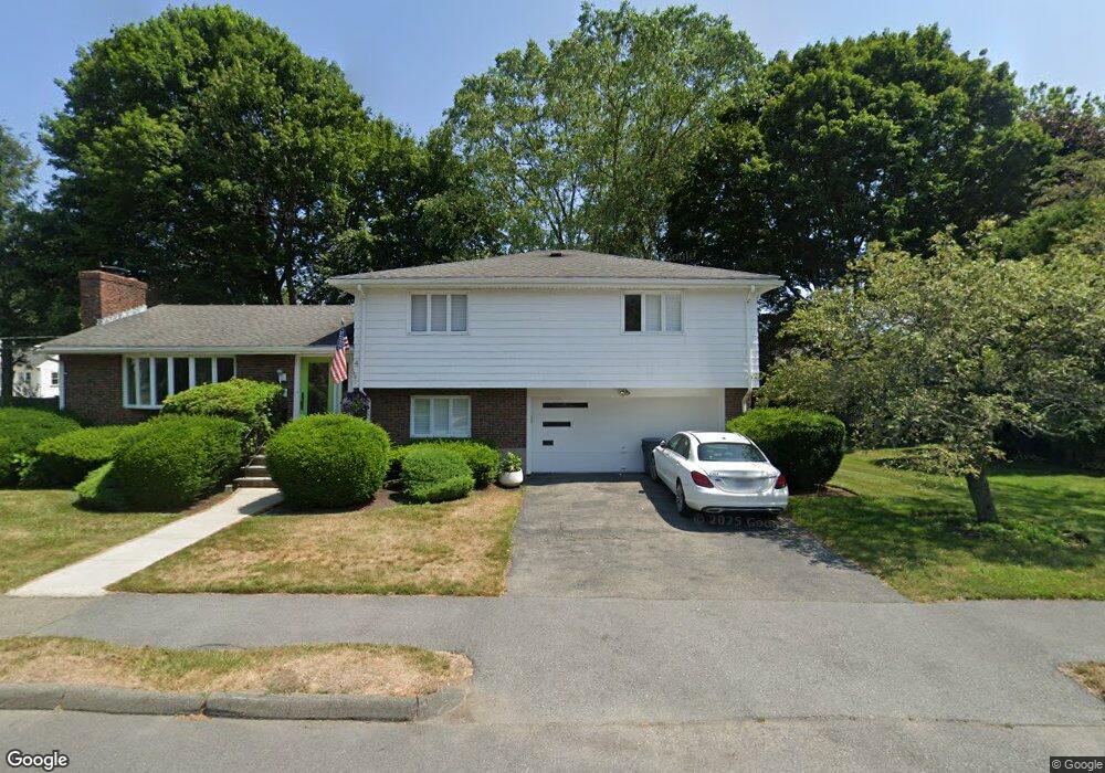 4 Leo Rd, Marblehead, MA 01945 - photo 1