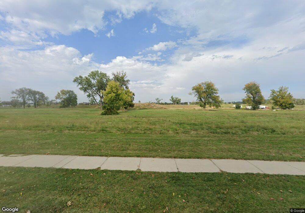 1918 B St SW, Cedar Rapids, IA 52404 - photo 1