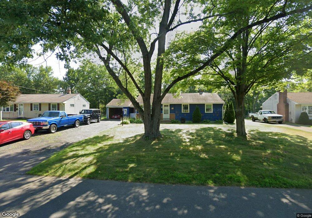 8 Belaire Cir, Windsor Locks, CT 06096 - photo 1