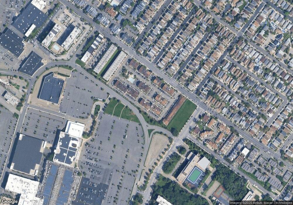 42 Daffodil Ln unit A, Staten Island, NY 10314 - photo 1