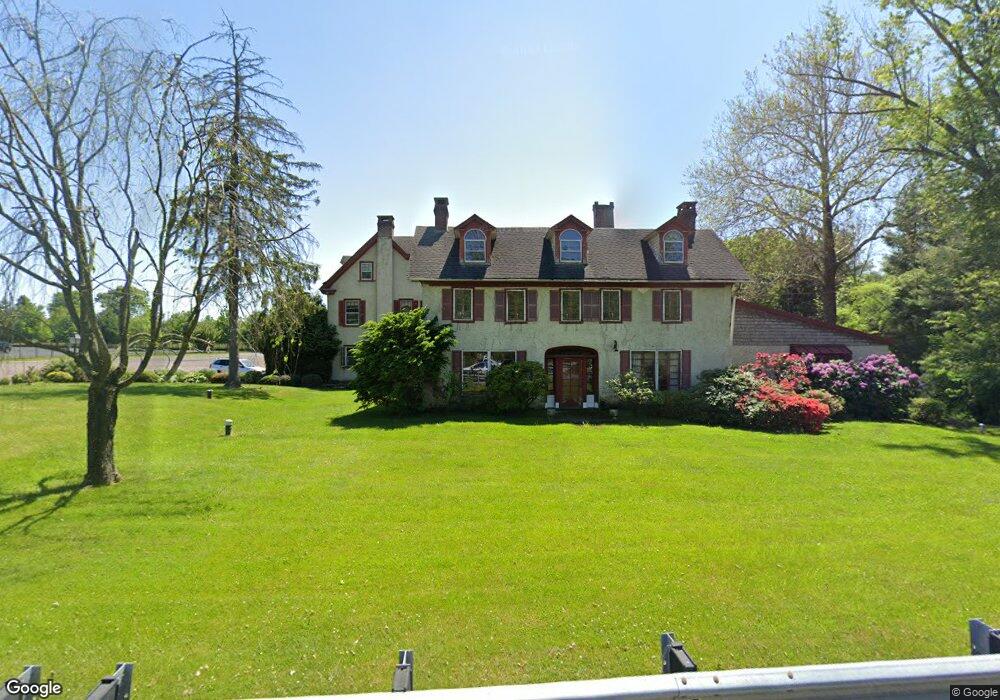 1808 W Schuylkill Rd, Douglassville, PA 19518 - photo 1