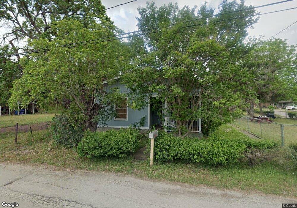 1322 N San Marcos St, Seguin, TX 78155 - photo 1