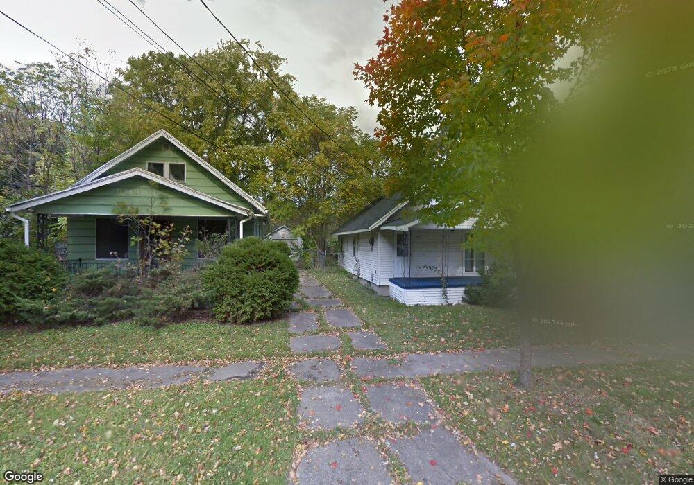 1713 Indiana Ave, Flint, MI 48506 - photo 1