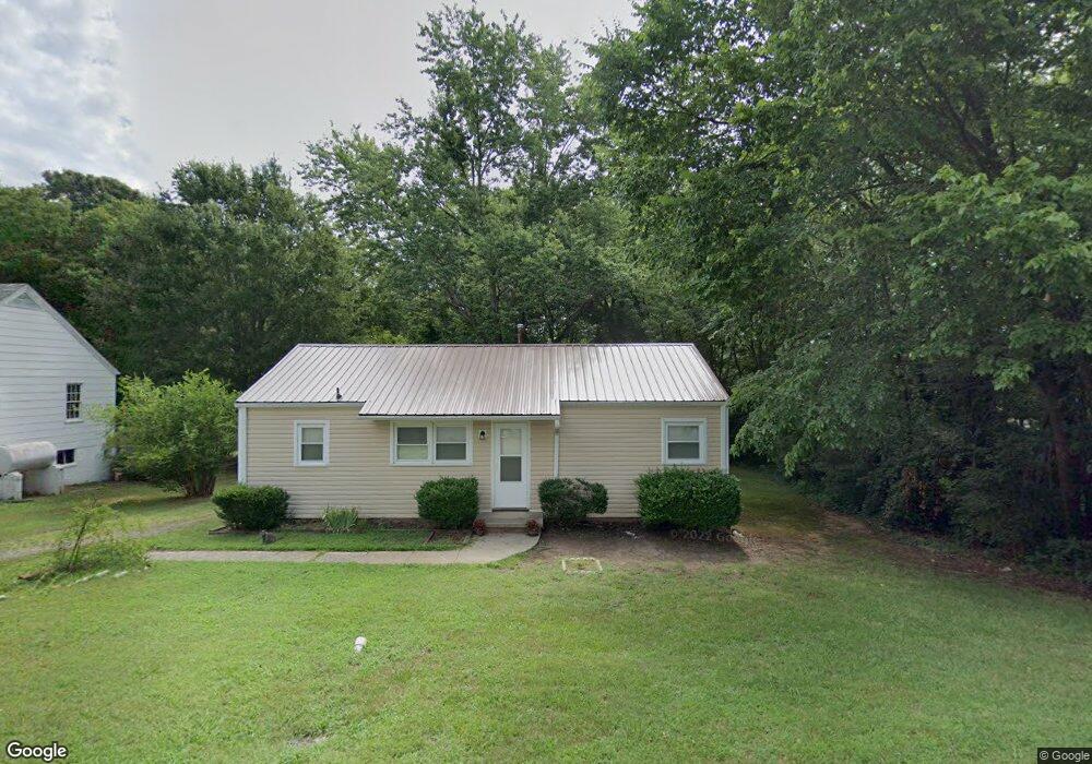517 Price St, Reidsville, NC 27320 - photo 1
