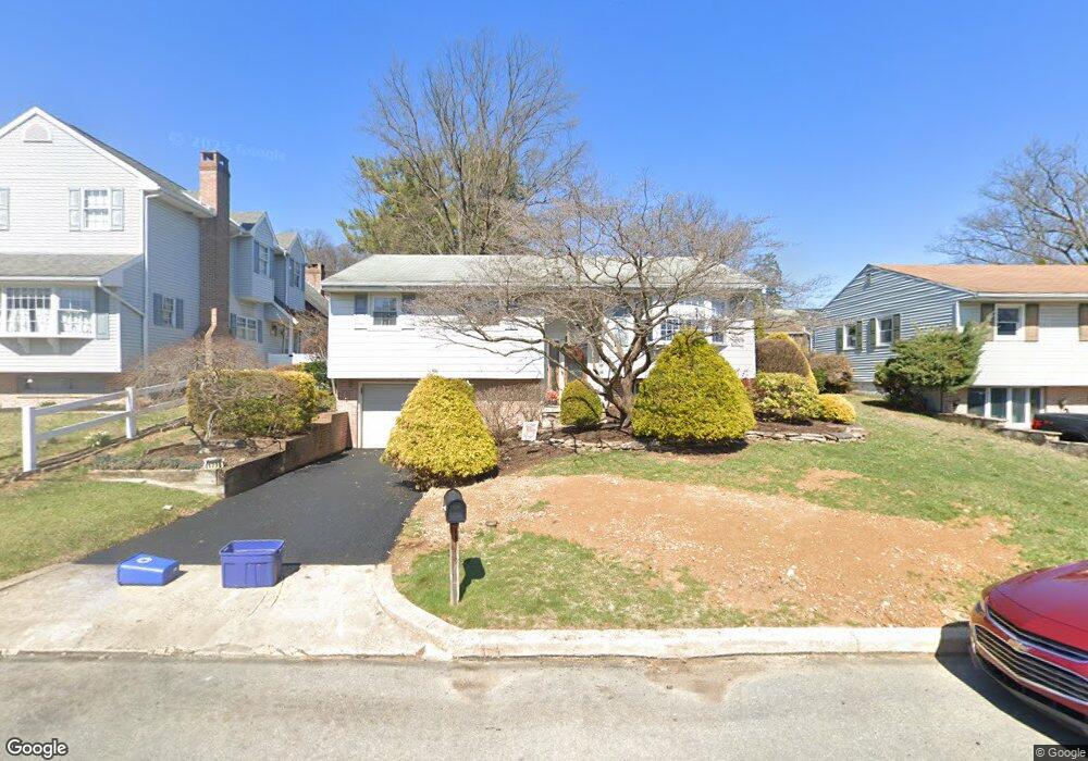 1721 Meade St, Reading, PA 19607 - photo 1