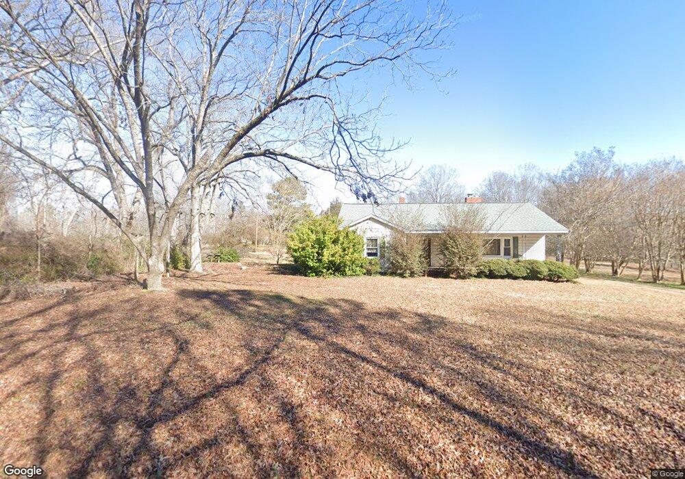 928 W Old Limestone Rd, Clover, SC 29710 - photo 1