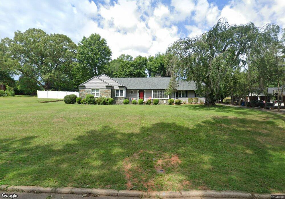 620 Greenway Dr, Statesville, NC 28677 - photo 1