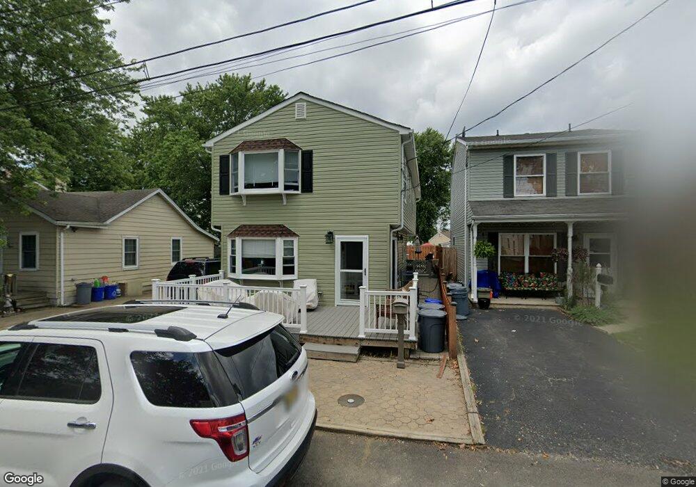 711 Beachview Ave, Keyport, NJ 07735 - photo 1