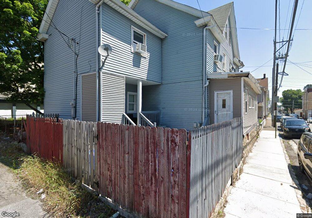 319 W 1st St, Hazleton, PA 18201 - photo 1