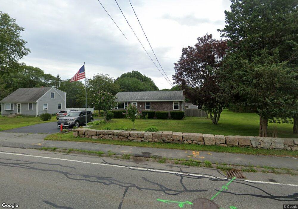 712 Russells Mills Rd, South Dartmouth, MA 02748 - photo 1