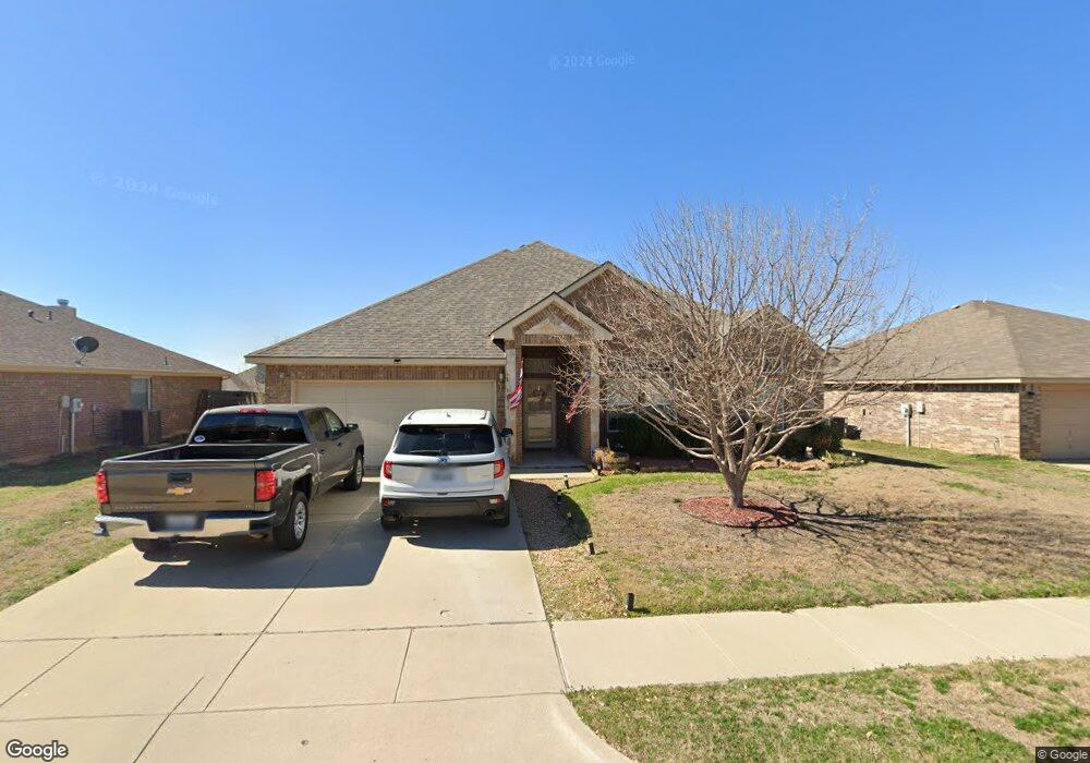2206 Taylor Dr, Weatherford, TX 76087 - photo 1