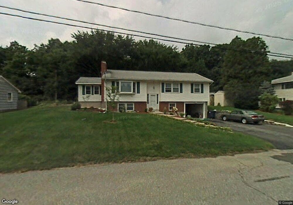 9 Bates Dr, Nashua, NH 03064 - photo 1