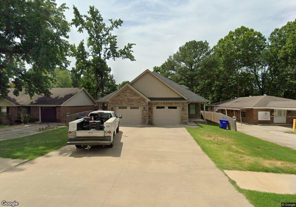 2415 Tyler St, Conway, AR 72034 - photo 1