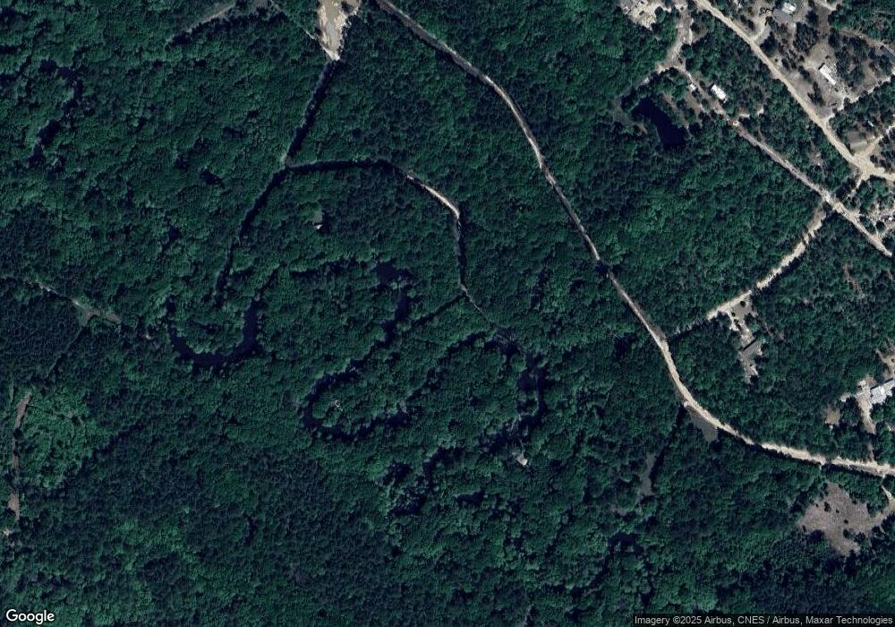 802 Riverside Dr, Claxton, GA 30417 - photo 1