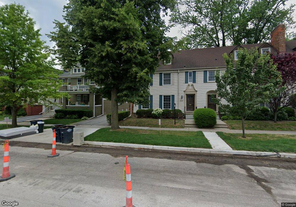 369 Rivard Blvd, Grosse Pointe, MI 48230 - photo 1