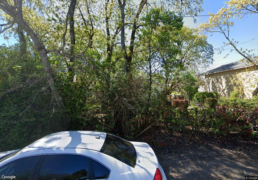 1410 Maple Ln, Grants Pass, OR 97527 - photo 1