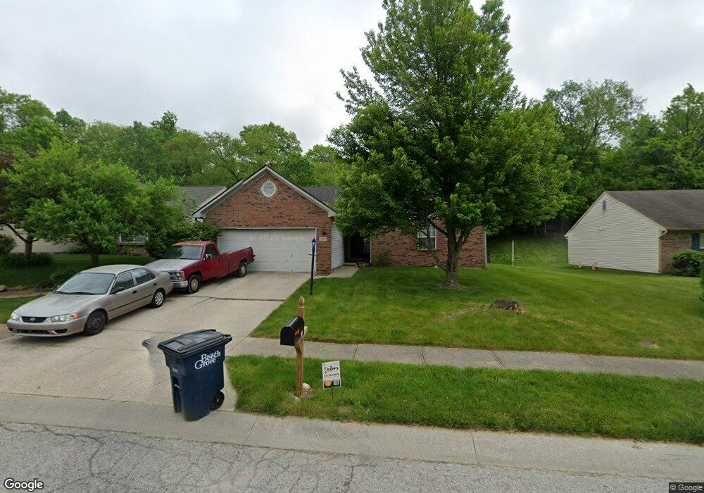 615 Danver Ln, Beech Grove, IN 46107 - photo 1