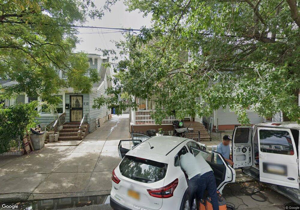 9532 110th St, South Richmond Hill, NY 11419 - photo 1