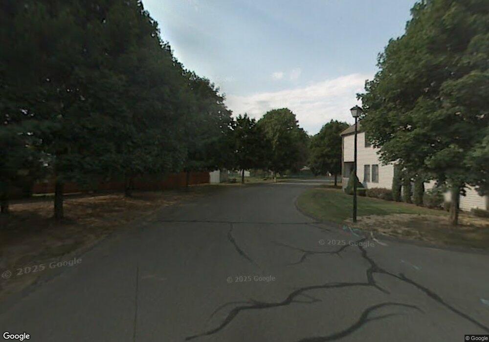 2 Elm Meadows, Enfield, CT 06082 - photo 1