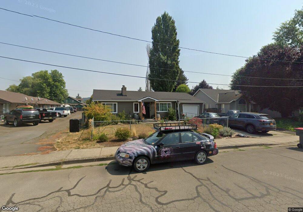 261 NW Viola St, Sheridan, OR 97378 - photo 1