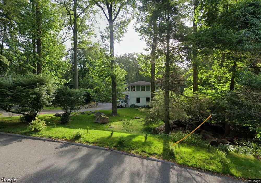 127 Wellesley Dr, New Canaan, CT 06840 - photo 1