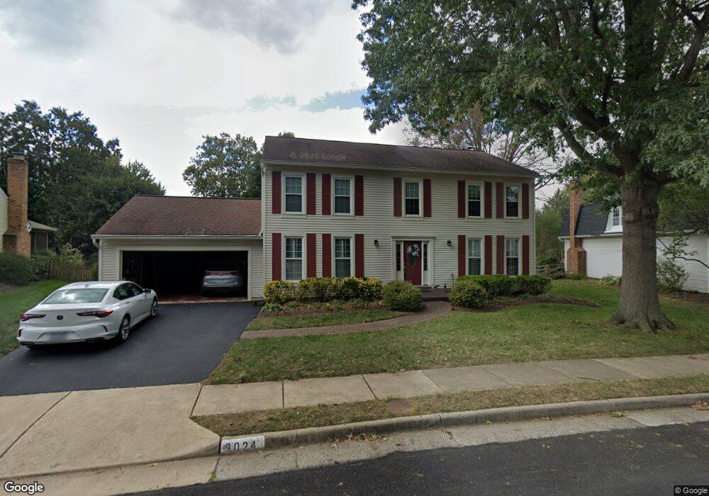 3024 Dower House Dr, Herndon, VA 20171 - photo 1