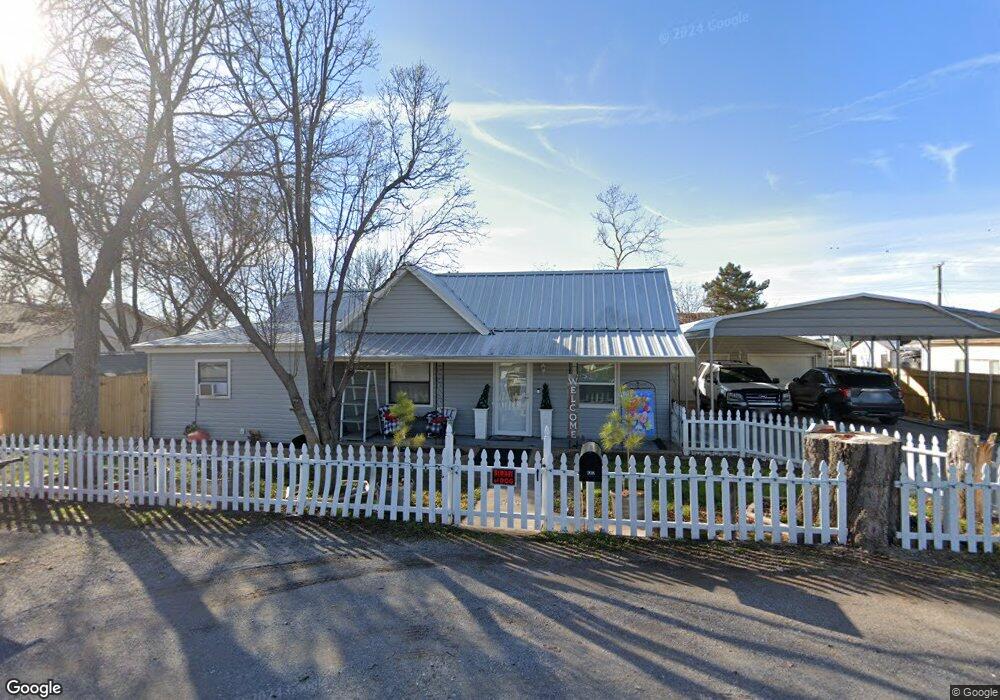 208 1/2 F Ave, Cache, OK 73527 - photo 1