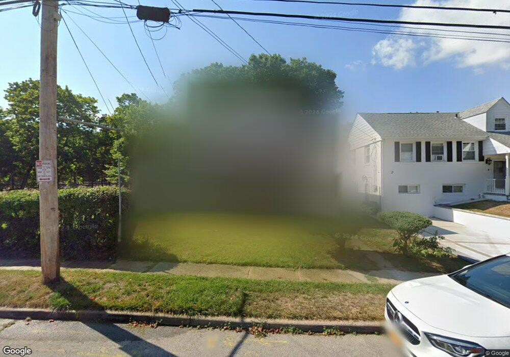 289 Colonial Rd, West Hempstead, NY 11552 - photo 1